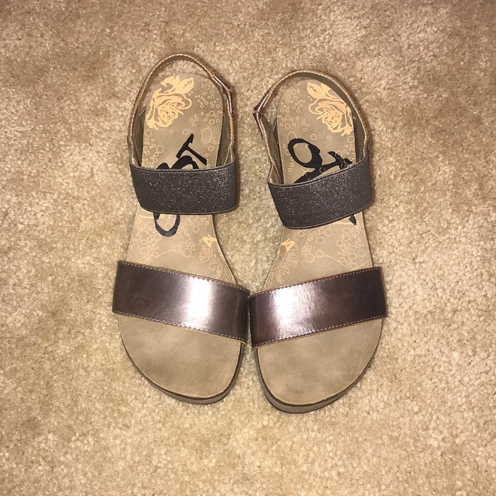otbt tan wedges